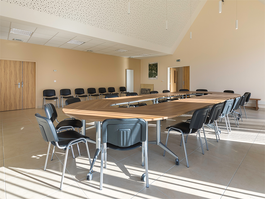 Vue intérieur de la salle principale - Mairie, locaux municipaux