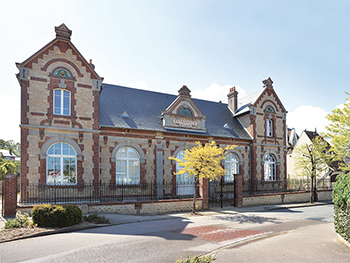 Patronage Saint-Louis, réhabilitation en salle de spectacle et théâtre - Houlgate