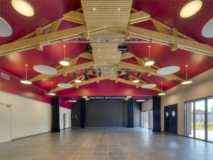 Intérieur de la salle de spectacle - Maison des associations, Bâtiment à énergie positive