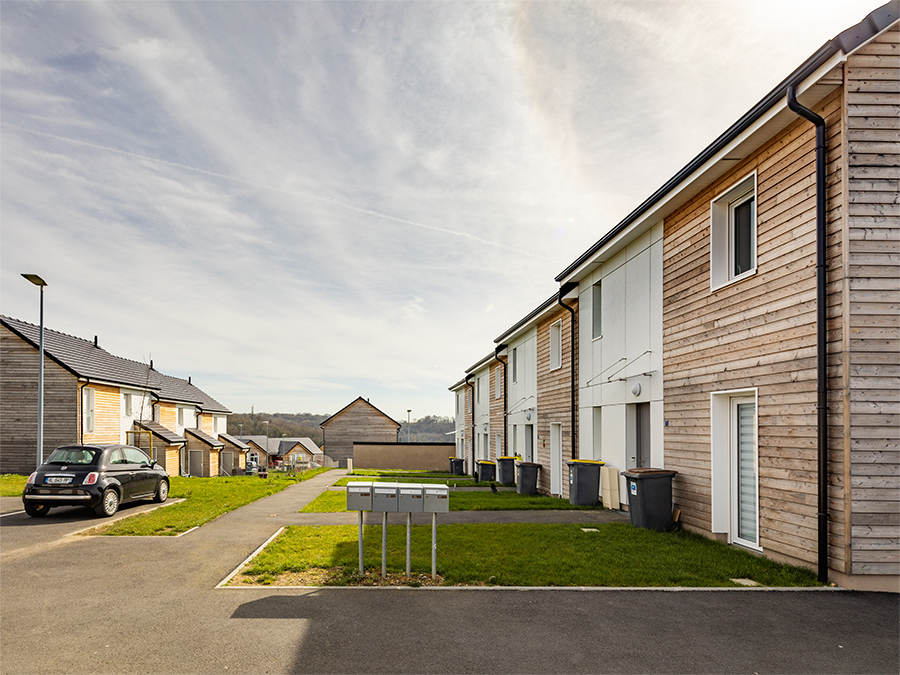 Vue des maisons groupées - Les Longs Jardins, 78 logements individuels & collectifs