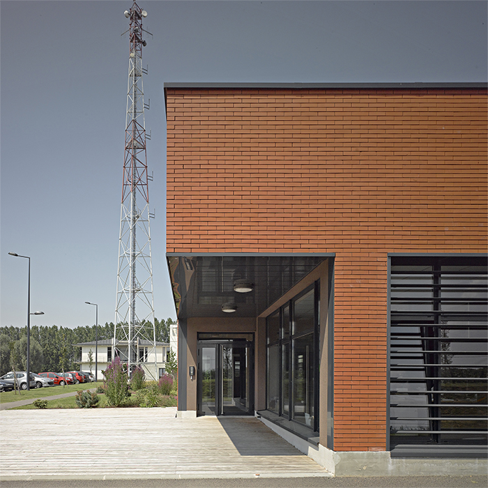 Détail de l'entrée - Plateau logistique du Service Départemental d'Incendie et de Secours